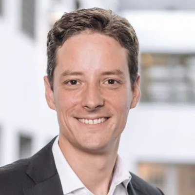 Dr. Armin Hoell-Steier